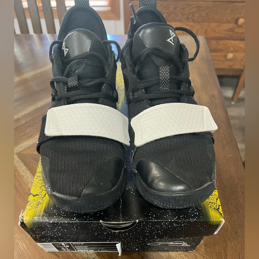 Nike Paul George 2.5 Basketball shoes